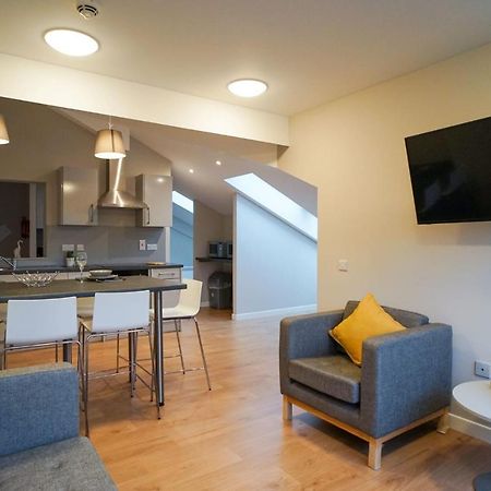 1 Bedroom Apartments, Studios And Ensuite Bedrooms With Shared Kitchen At Centro House In Stirling Dış mekan fotoğraf