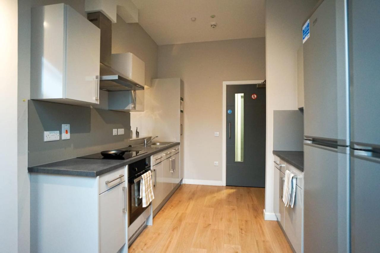1 Bedroom Apartments, Studios And Ensuite Bedrooms With Shared Kitchen At Centro House In Stirling Dış mekan fotoğraf