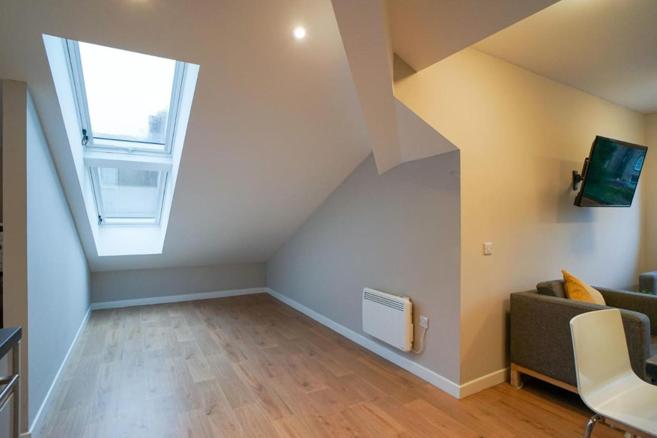 1 Bedroom Apartments, Studios And Ensuite Bedrooms With Shared Kitchen At Centro House In Stirling Dış mekan fotoğraf