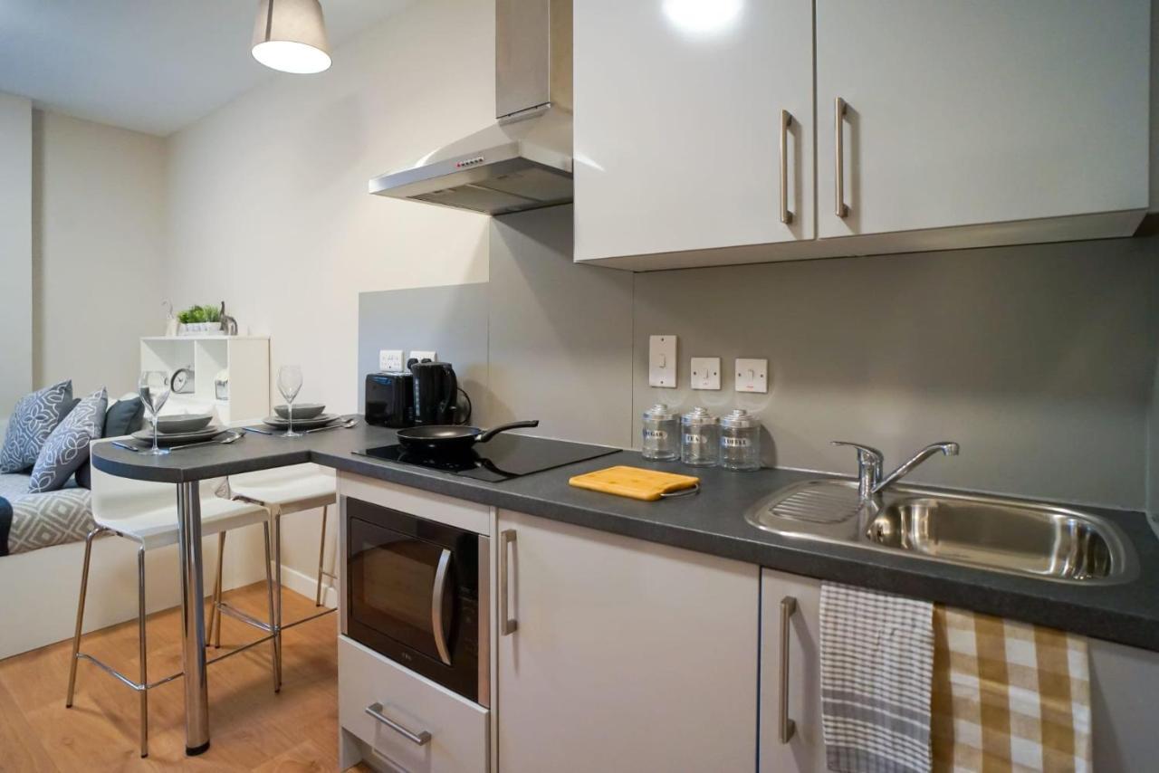 1 Bedroom Apartments, Studios And Ensuite Bedrooms With Shared Kitchen At Centro House In Stirling Dış mekan fotoğraf
