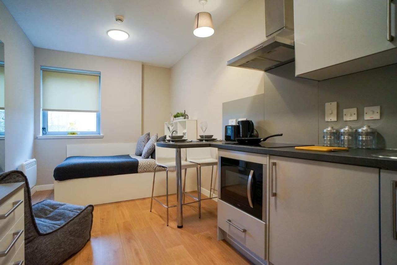 1 Bedroom Apartments, Studios And Ensuite Bedrooms With Shared Kitchen At Centro House In Stirling Dış mekan fotoğraf