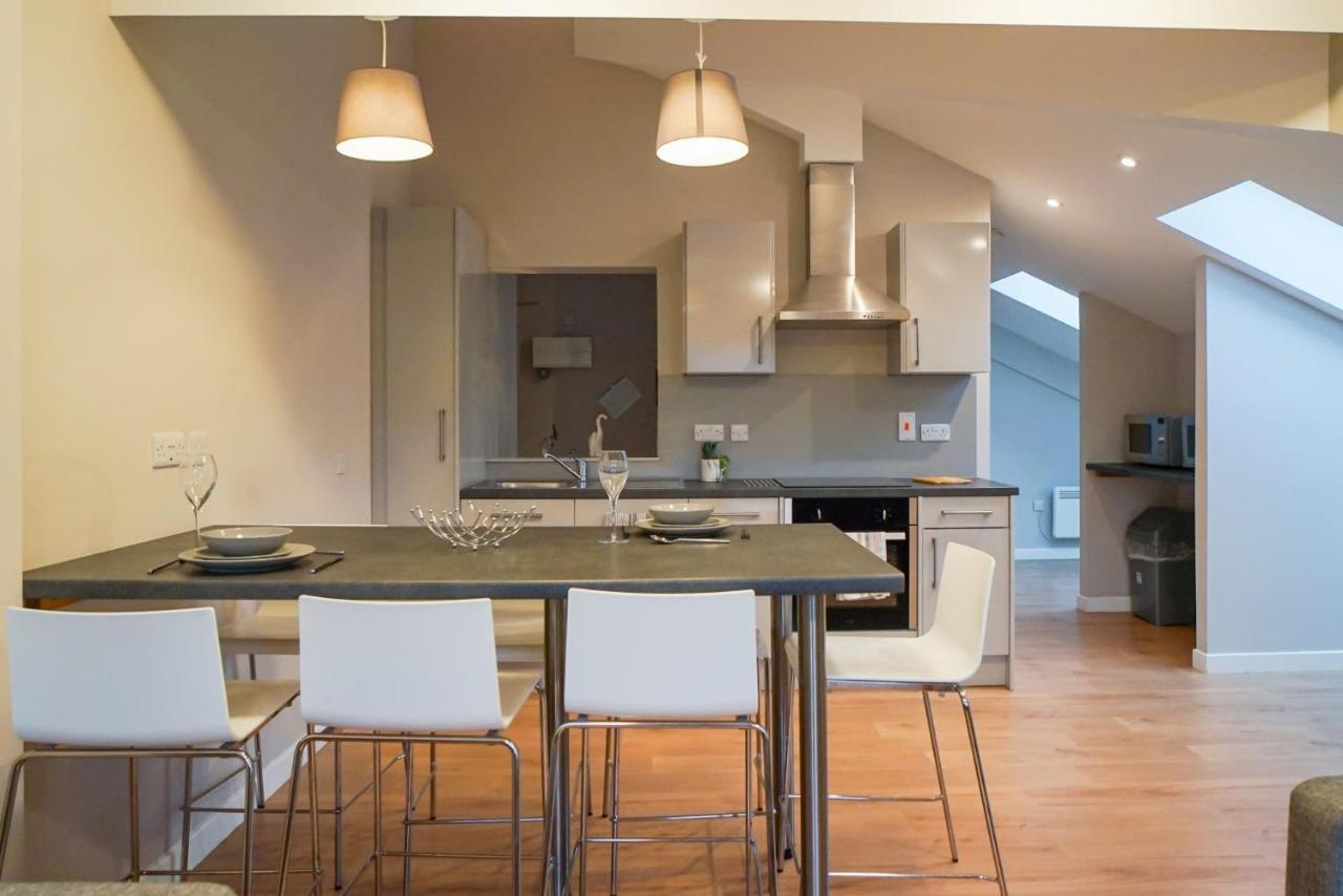 1 Bedroom Apartments, Studios And Ensuite Bedrooms With Shared Kitchen At Centro House In Stirling Dış mekan fotoğraf