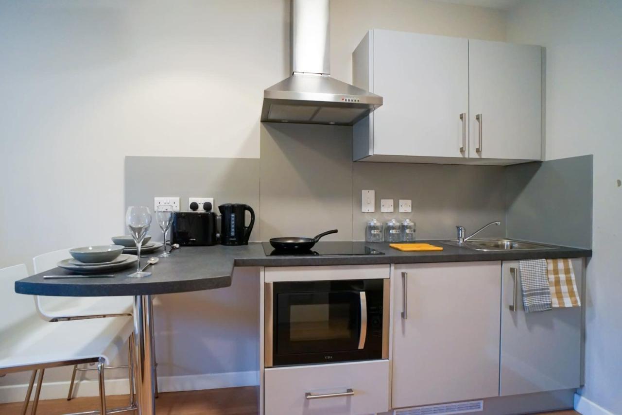 1 Bedroom Apartments, Studios And Ensuite Bedrooms With Shared Kitchen At Centro House In Stirling Dış mekan fotoğraf